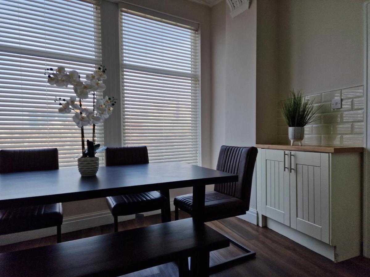 Вилла Dysa St Chads House Блэкпул Экстерьер фото